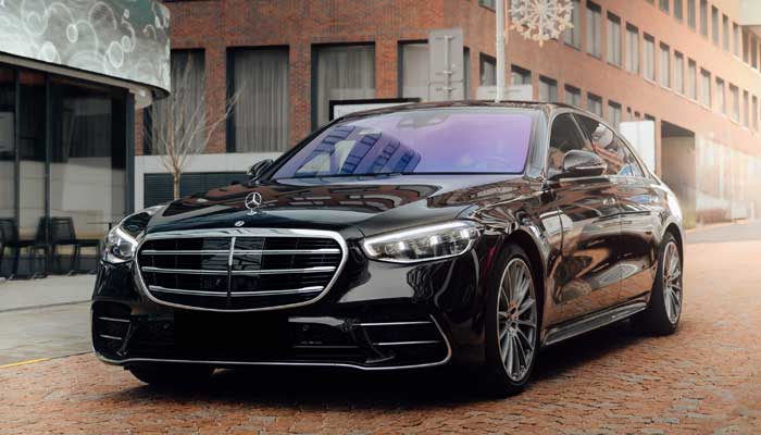 Wedding chauffeur service